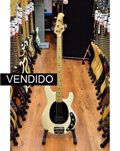 Musicman Stingray 4 White-used